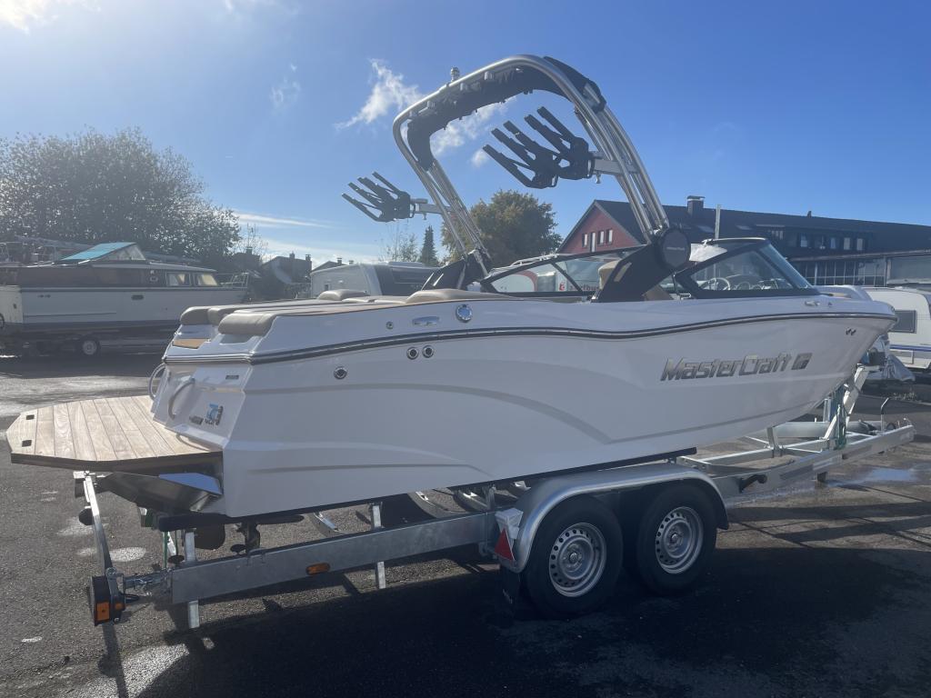 MasterCraft XT21 / 2022 / New in Germany